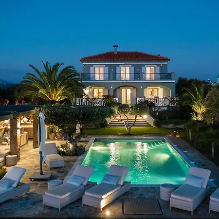 Luxury Mansion With Extraordinary Sea Views! * Foiníki