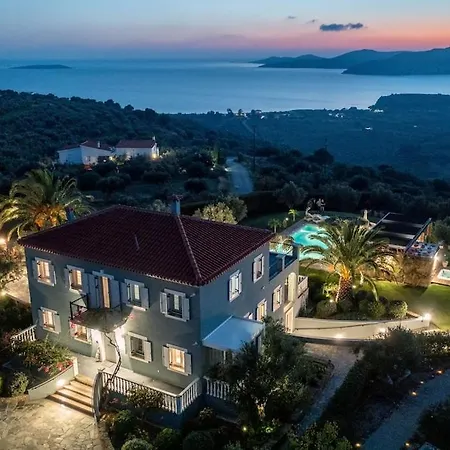 Luxury Mansion With Extraordinary Sea Views! 别墅 Foiníki