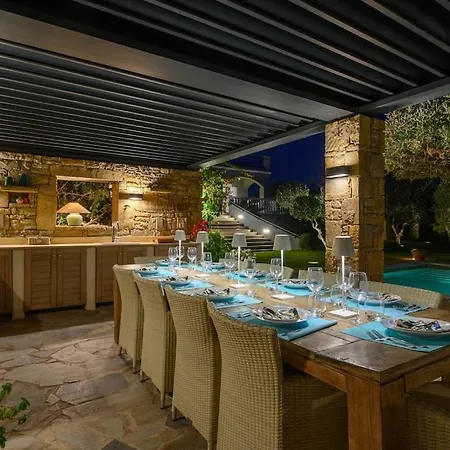 Luxury Mansion With Extraordinary Sea Views! 别墅