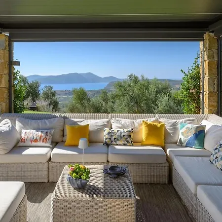 Luxury Mansion With Extraordinary Sea Views! 别墅