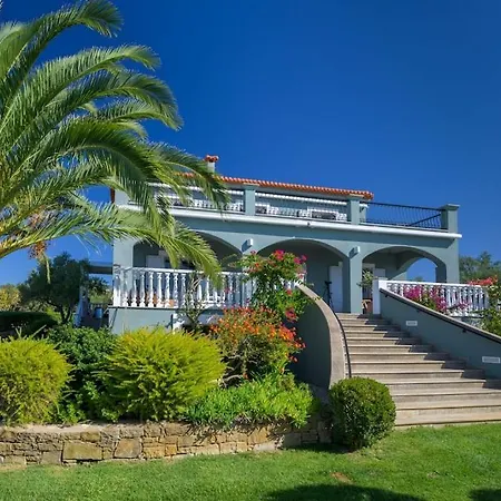Villa Luxury Mansion With Extraordinary Sea Views!