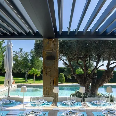 Luxury Mansion With Extraordinary Sea Views! *
