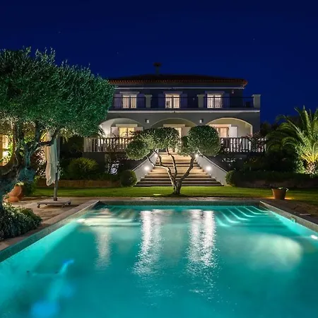 Luxury Mansion With Extraordinary Sea Views! * Foiniki