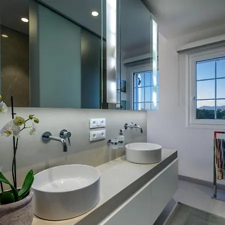 Villa Luxury Mansion With Extraordinary Sea Views! *
